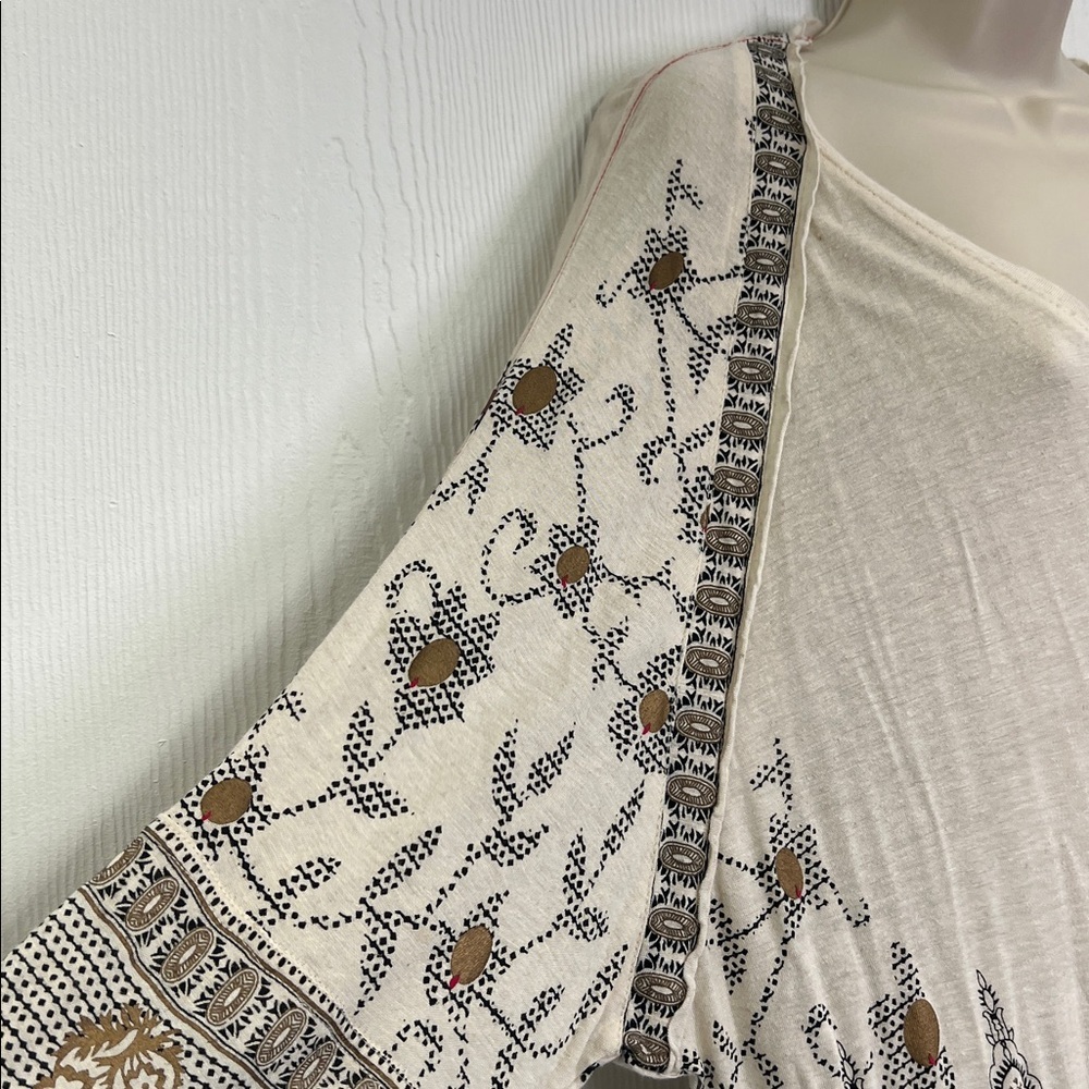 Free People - Beige Medallion Printed V Neck Long Sleeve Blouse Size Medium - Picture 4 of 10